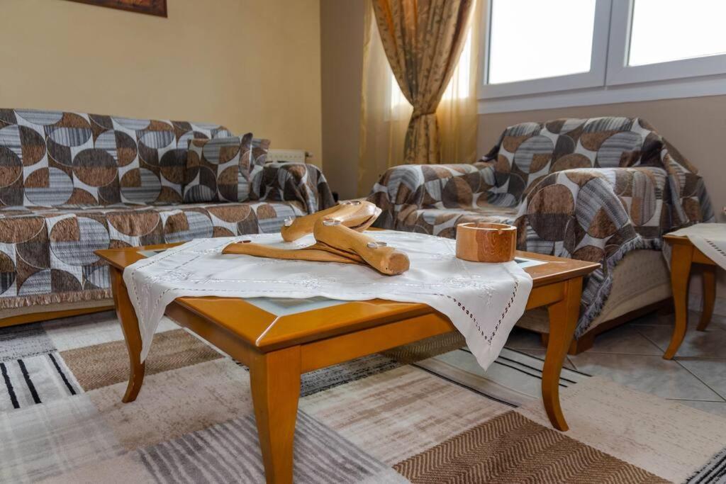 卡尔派尼西翁Dimitri'S Mountain House公寓 外观 照片