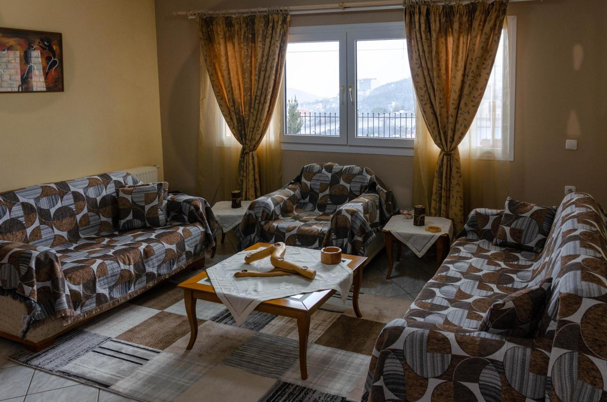 卡尔派尼西翁Dimitri'S Mountain House公寓 外观 照片